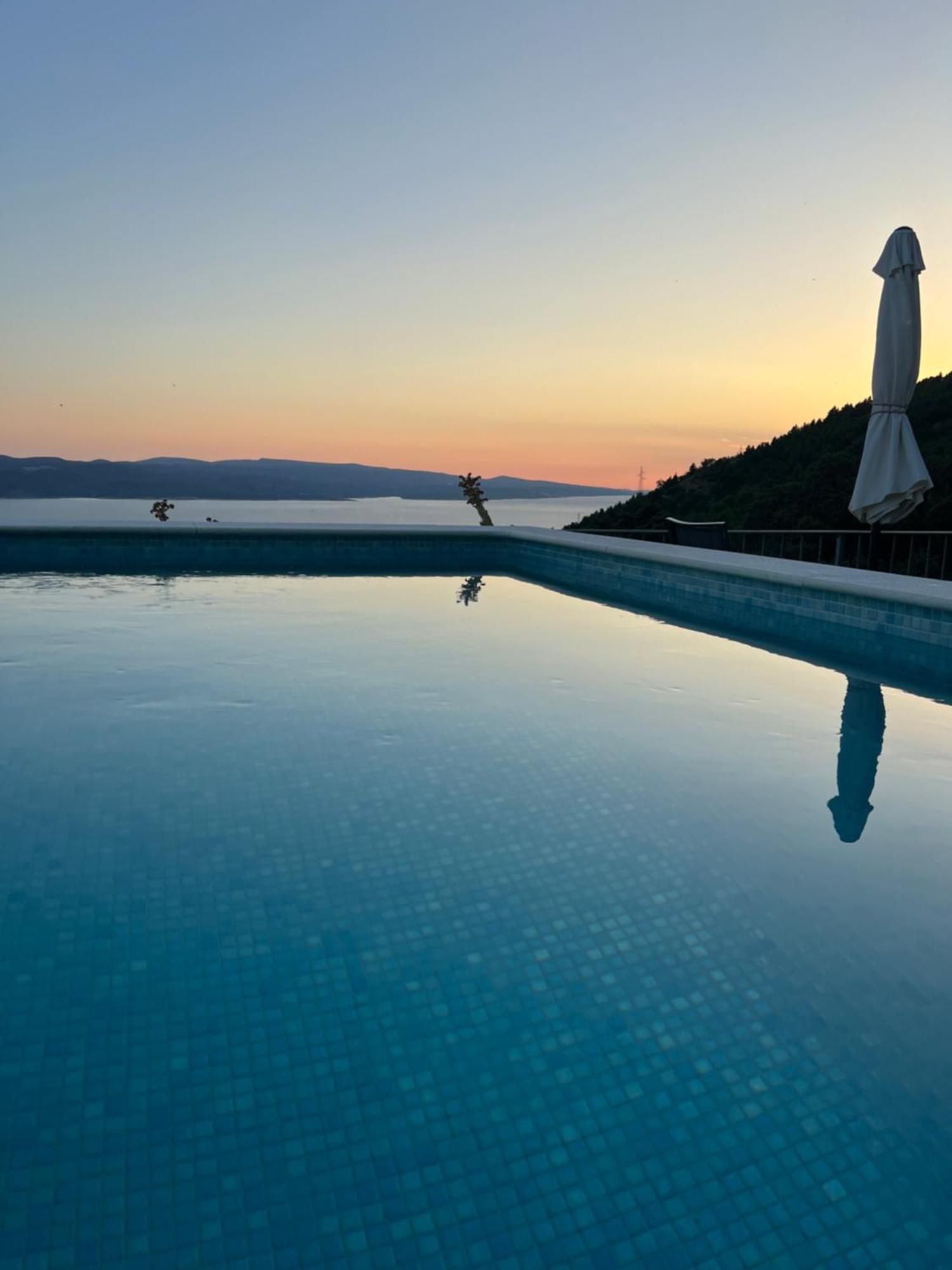 Villa Kristina - Ferienhaus Baska Voda - Topici, Private Outdoor Swimmingpool, Wifi Exterior photo